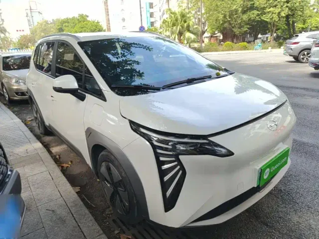 GAC Aion Y — Фото автомобиля 3