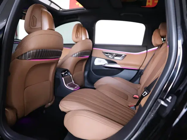 Mercedes-Benz E-Class — Фото автомобиля 9