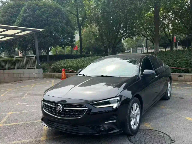 Buick Regal — Фото автомобиля 3