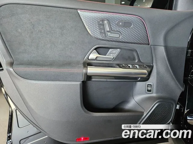 Mercedes-Benz GLA-Class H247 — Фото автомобиля 11