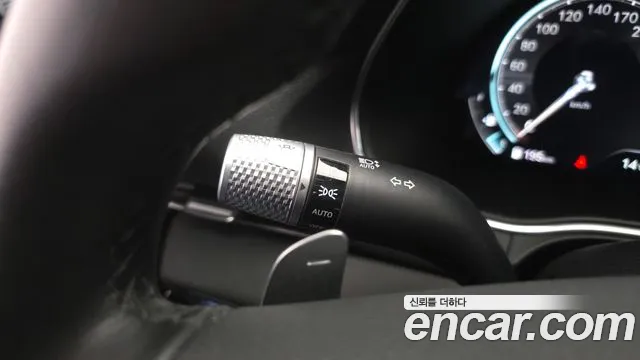 Genesis GV80 — Фото автомобиля 28