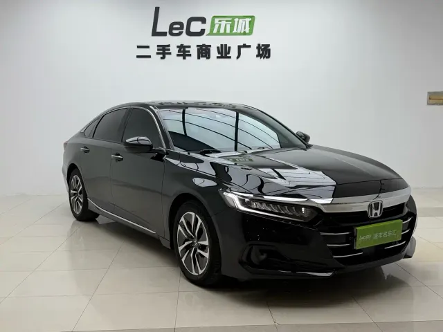 Honda Accord — Фото автомобиля 2