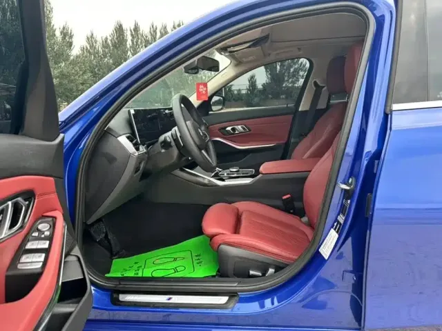 BMW 3 Series — Фото автомобиля 10