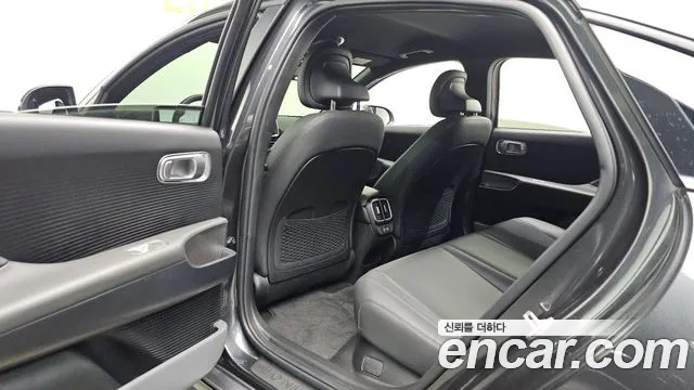 Hyundai Ioniq 6 — Фото автомобиля 16