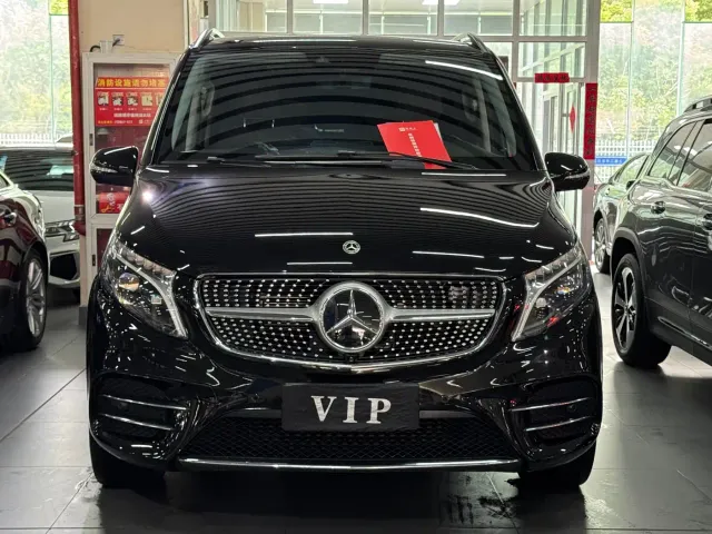 Mercedes-Benz V-Class — Фото автомобиля 2