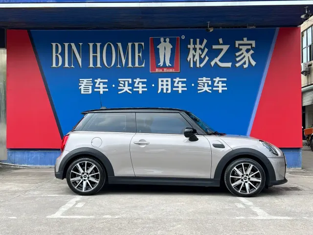 MINI Hatch — Фото автомобиля 22