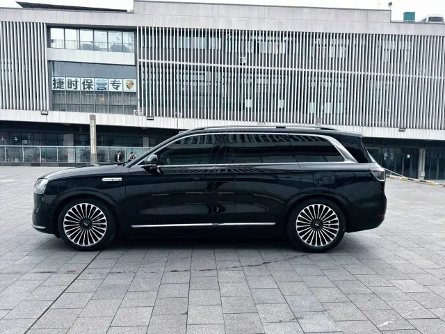 Aito M9 — Фото автомобиля 5