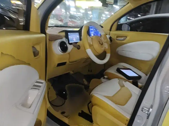 Wuling Hongguang Mini EV — Фото автомобиля 15