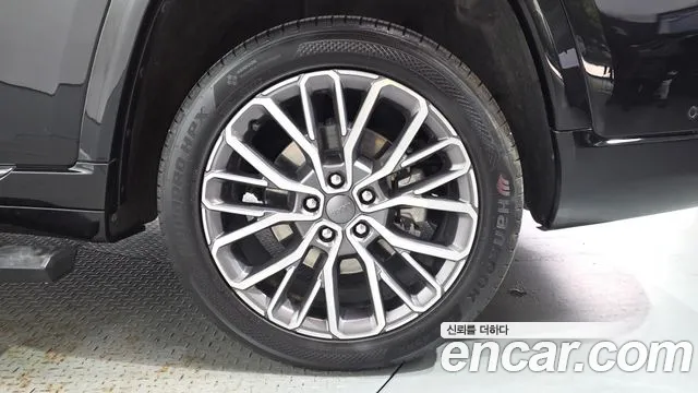 Jeep Cherokee WL — Фото автомобиля 21
