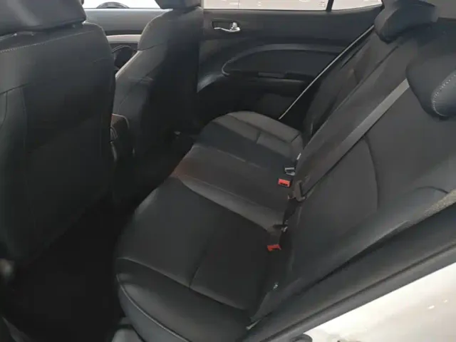 Kia KX1 — Фото автомобиля 16