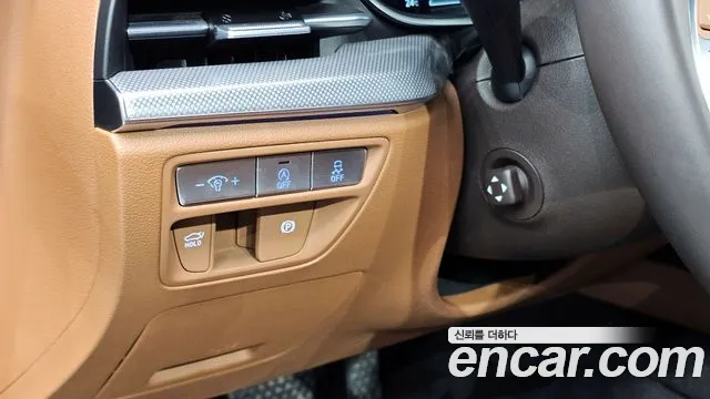 Genesis G80 Бензин 3.5 турбо AWD — Фото автомобиля 15