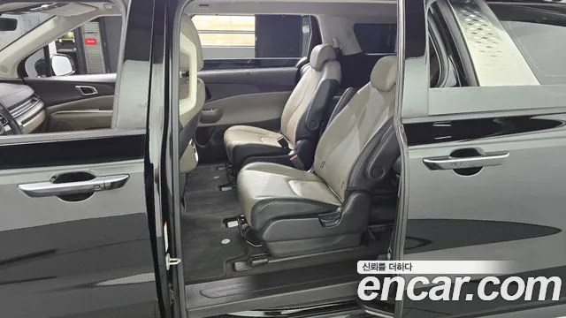 Kia Carnival 4th Gen — Фото автомобиля 11