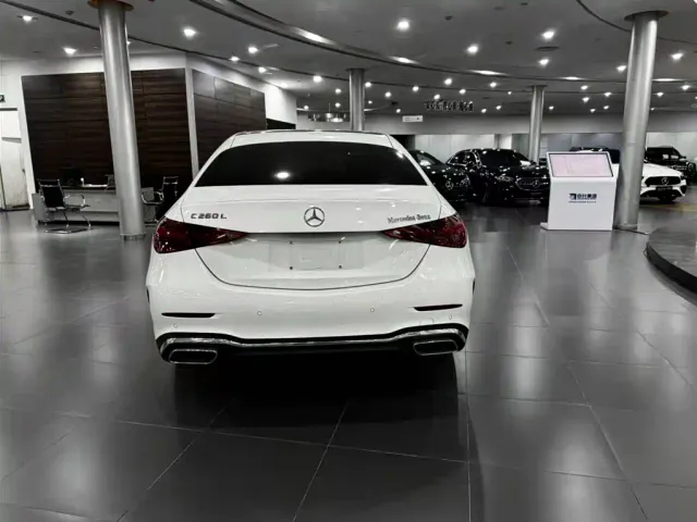 Mercedes-Benz C-Class — Фото автомобиля 4