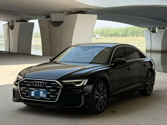 Фотография автомобиля — Audi A6L