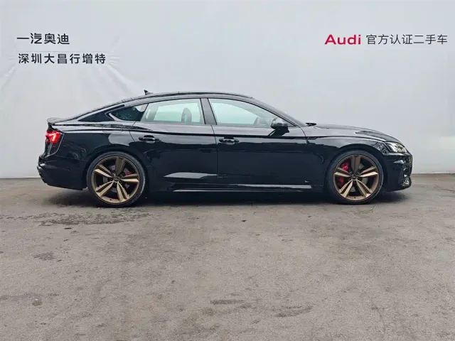 Audi Audi RS 5 2023 Model RS 5 2.9T Sportback Dark Gold Edition — Фото автомобиля 4