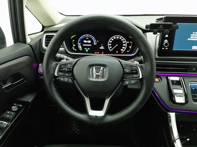 Honda Elysion — Фото автомобиля 11