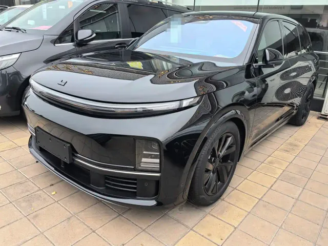 Фотография автомобиля — Li Auto L7