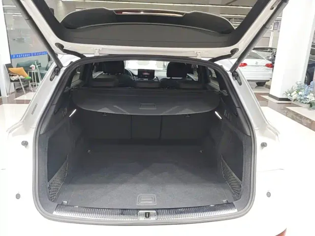 Audi Q5L — Фото автомобиля 18