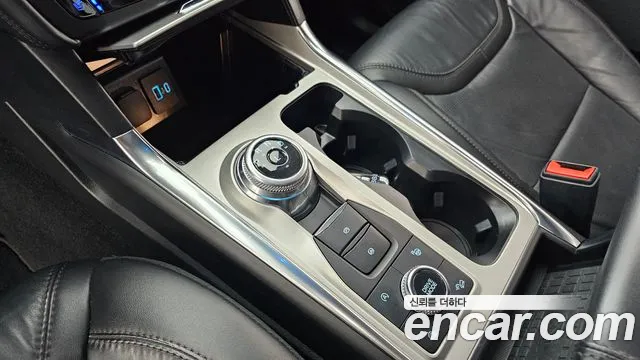 Ford Explorer Explorer 6 поколение 3.0 Platinum 4WD — Фото автомобиля 9