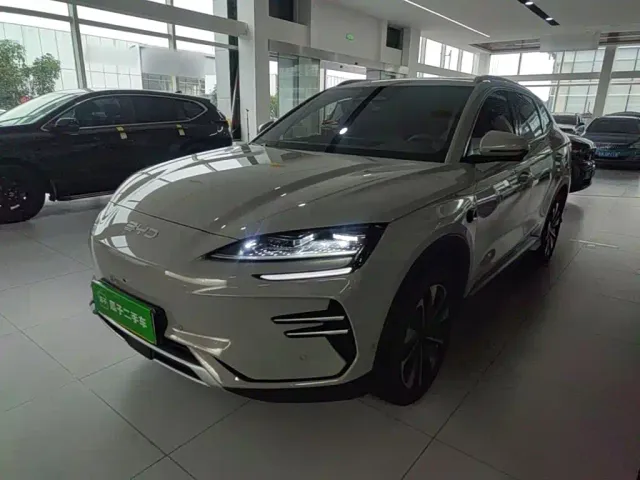 Фотография автомобиля — BYD Song PLUS