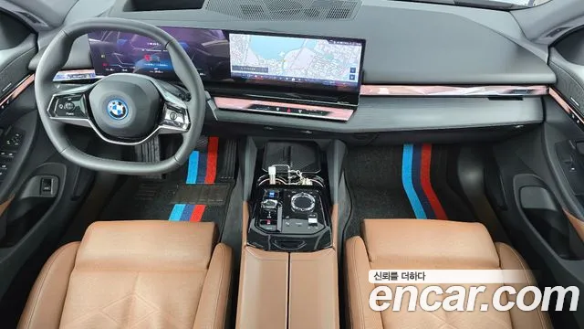 BMW i5 G60 — Фото автомобиля 7