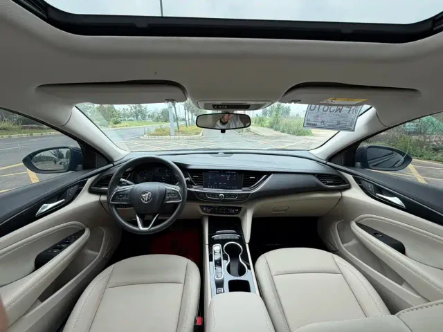 Buick Regal — Фото автомобиля 9