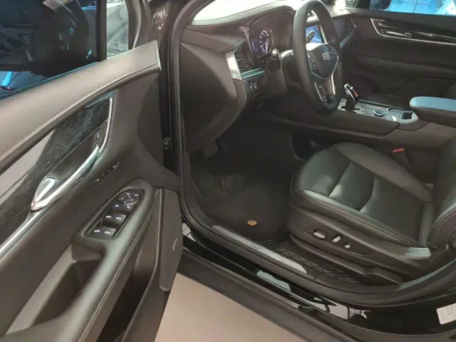Cadillac XT5 — Фото автомобиля 15