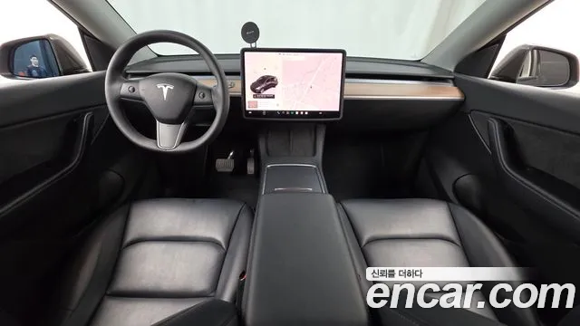 Tesla Model Y — Фото автомобиля 4