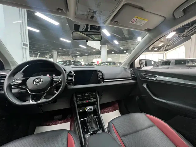 Skoda Karoq — Фото автомобиля 23