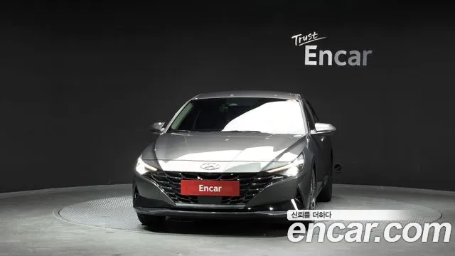 Hyundai AVANTE Avante (CN7) — Фото автомобиля 3