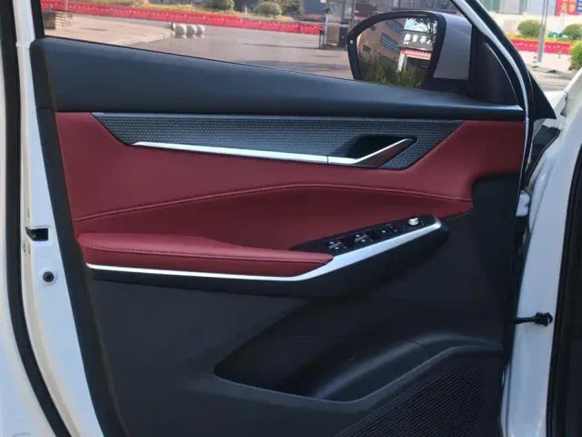 Changan CS75 Plus — Фото автомобиля 12