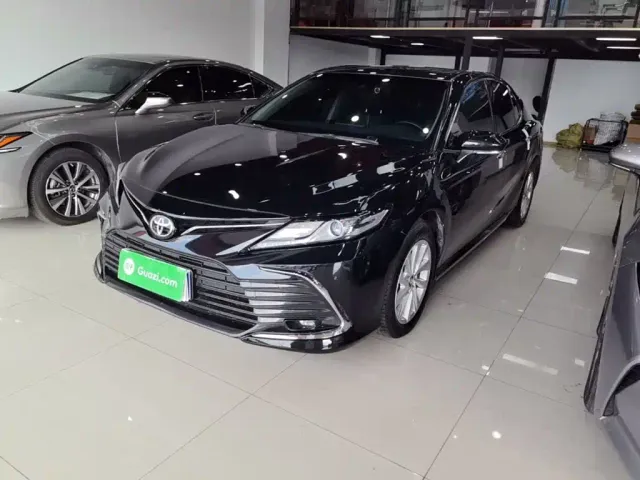 Фотография автомобиля — Toyota Camry