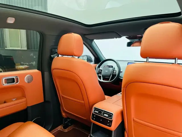 Li Auto Li Auto L6 2024 Pro — Фото автомобиля 18
