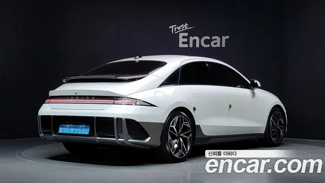 Hyundai Ioniq6 — Фото автомобиля 2