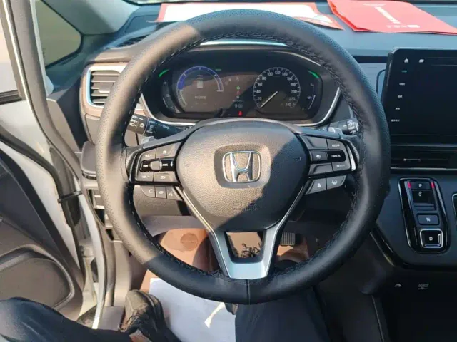 Honda Odyssey 2024 2.0L e:HEV Sharp·Comfort Edition — Фото автомобиля 10