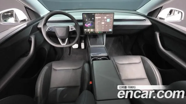 Tesla Model Y — Фото автомобиля 7