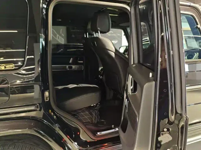 Mercedes-Benz G-Class — Фото автомобиля 8