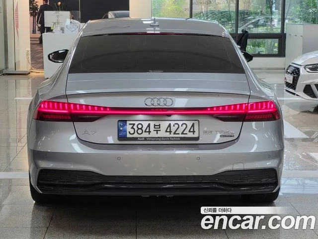 Audi A7 — Фото автомобиля 4
