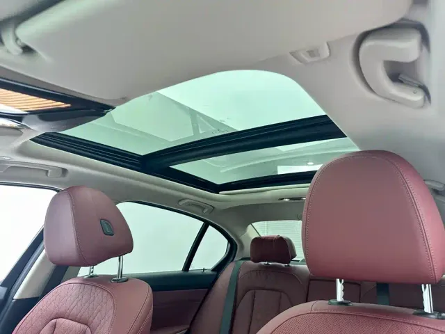 BMW i3 — Фото автомобиля 9