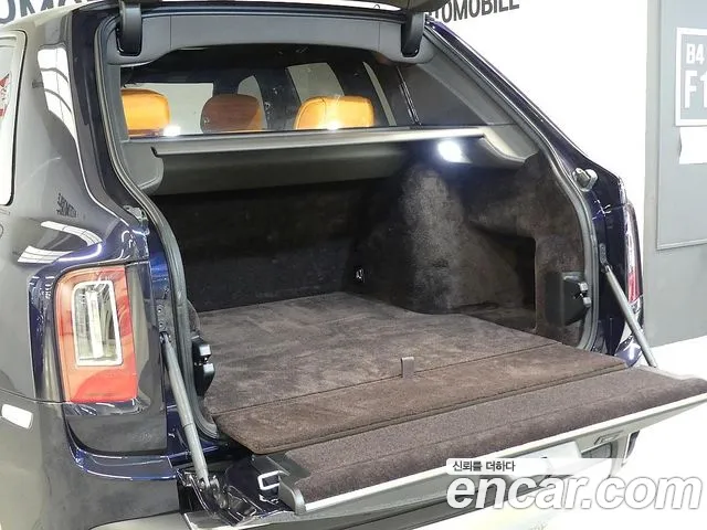 Rolls-Royce Cullinan — Фото автомобиля 11