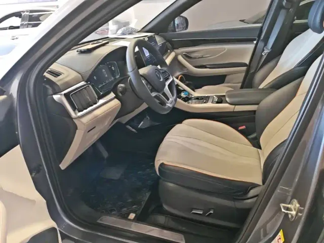 BYD Song PLUS — Фото автомобиля 14