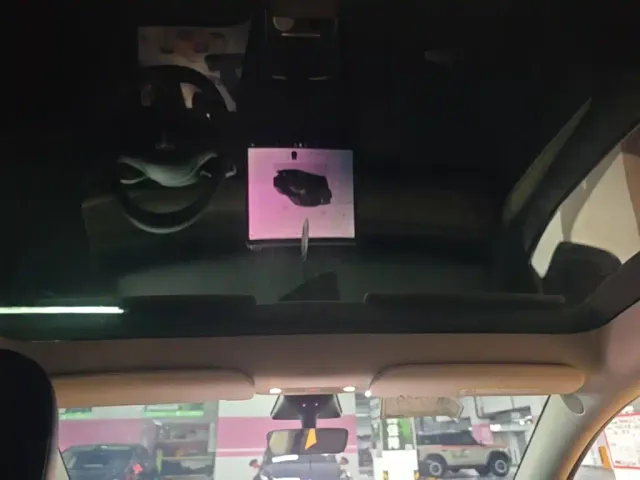 Tesla Model Y — Фото автомобиля 17