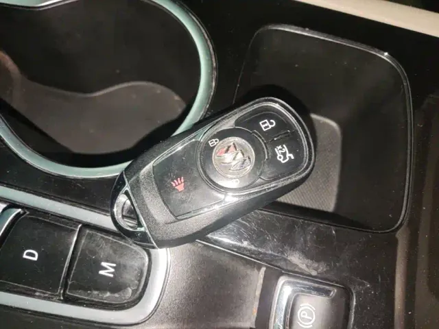 Buick Regal — Фото автомобиля 8