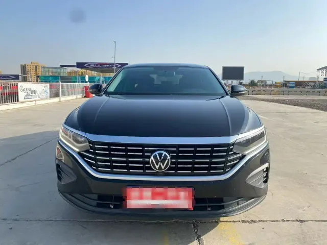 Volkswagen Passat — Фото автомобиля 2
