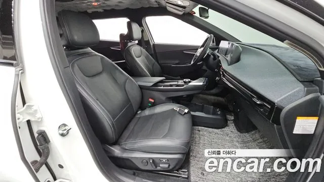 Kia EV6 — Фото автомобиля 11