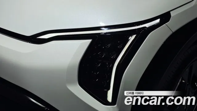 Kia EV3 — Фото автомобиля 7