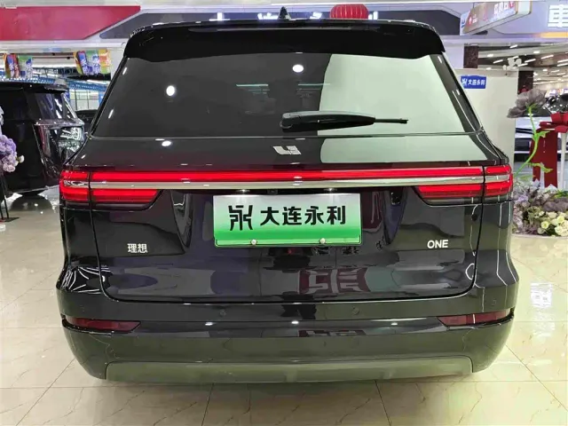 Li Auto ONE — Фото автомобиля 15