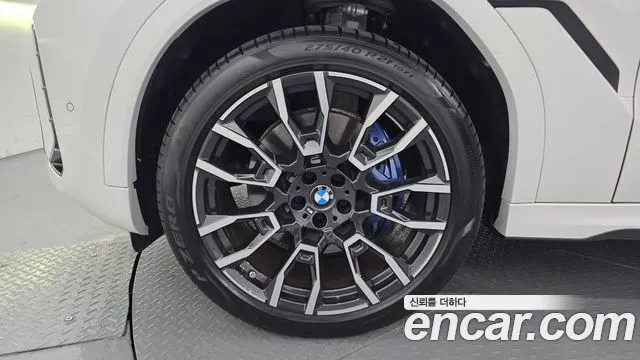 BMW X6 xDrive40i M Sport — Фото автомобиля 5