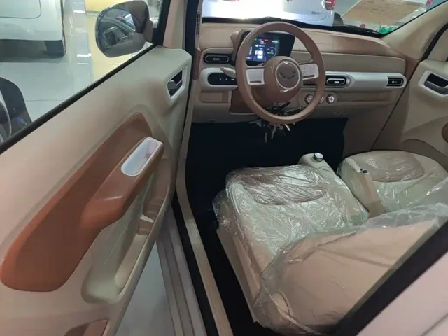 Wuling Hongguang Mini EV — Фото автомобиля 15