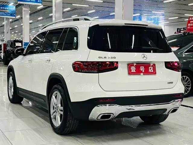 Mercedes-Benz GLB-Class — Фото автомобиля 6